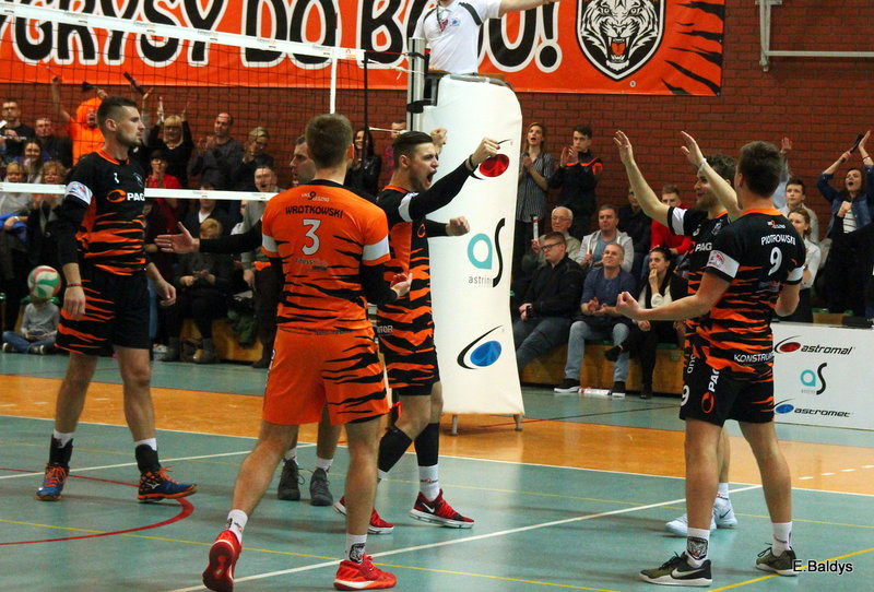 Derby dla Leszna! (zdjęcia)