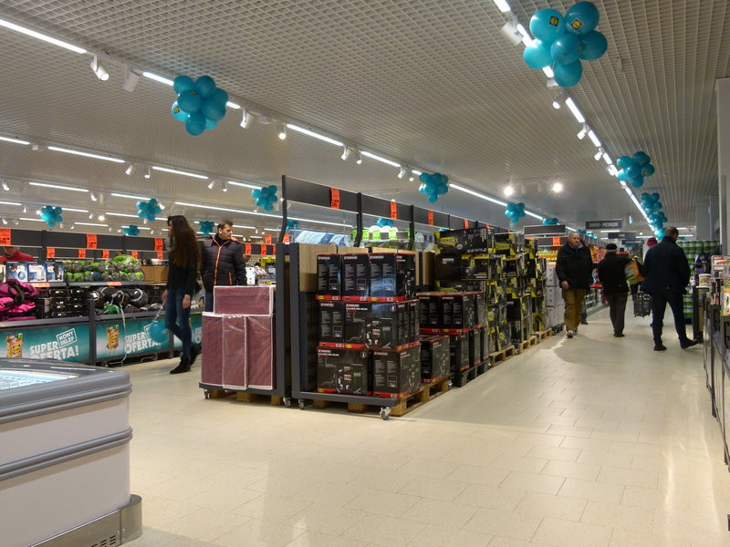 Wielkie otwarcie! Lidl wita klientów! (zdjęcia)