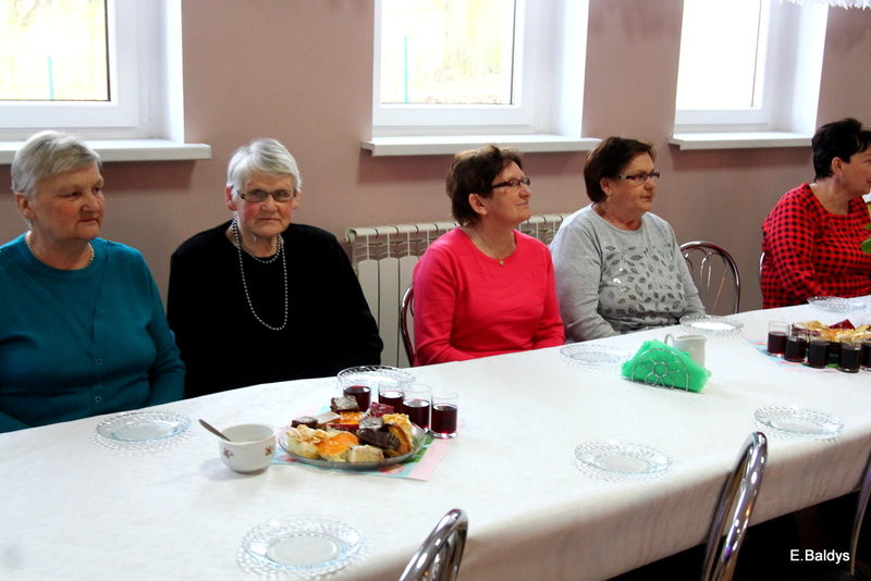 Rozśpiewany Dzień Kobiet w Drzeczkowie (zdjęcia)