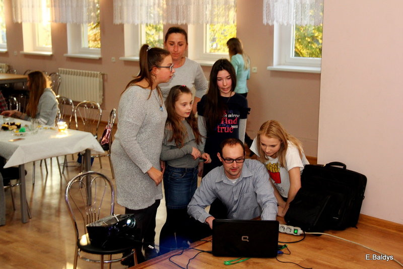 Rozśpiewany Dzień Kobiet w Drzeczkowie (zdjęcia)