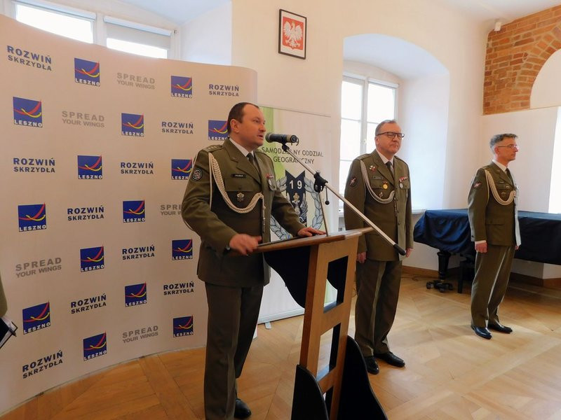 Pożegnanie z gratulacjami