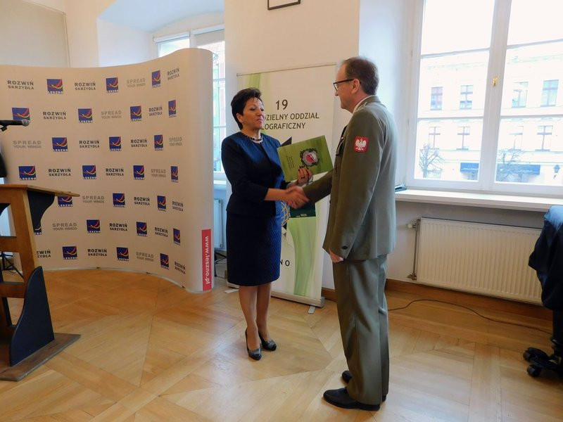Pożegnanie z gratulacjami