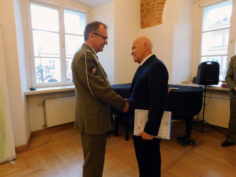 Pożegnanie z gratulacjami