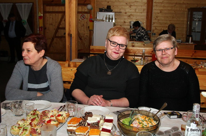Wesoły Dzień Kobiet z... ptaszkiem w Robczysku (zdjęcia)