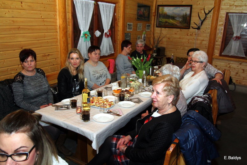 Wesoły Dzień Kobiet z... ptaszkiem w Robczysku (zdjęcia)