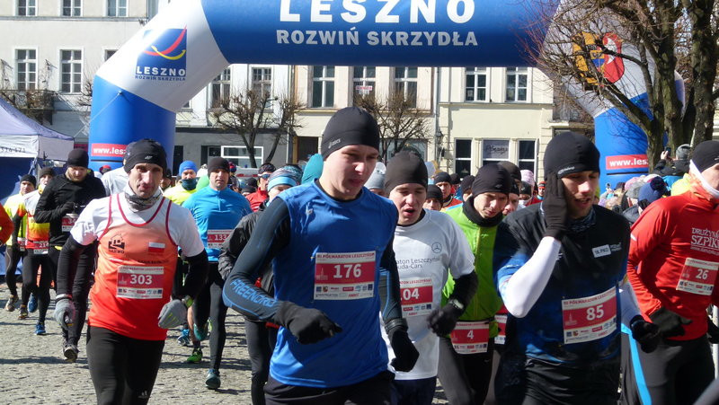 Półmaraton 30 ulicami Leszna (zdjęcia)