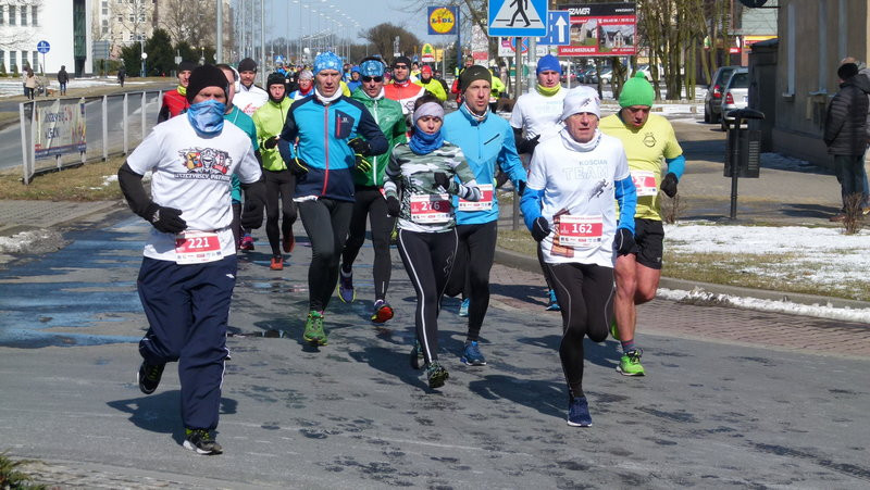Półmaraton 30 ulicami Leszna (zdjęcia)