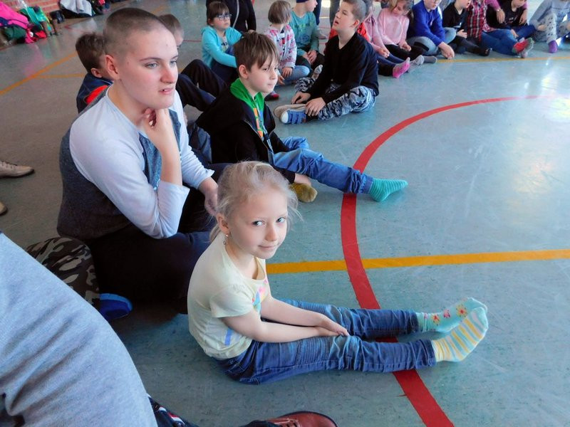 Dzień kolorowej skarpetki (zdjęcia)