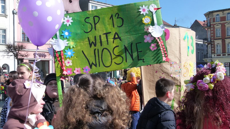 Z bykiem pogonili zimę (zdjęcia)