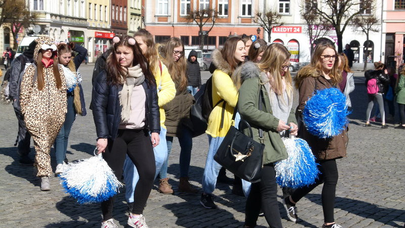 Z bykiem pogonili zimę (zdjęcia)