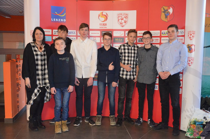 Błysnęli wiedzą o piłce nożnej (zdjęcia)