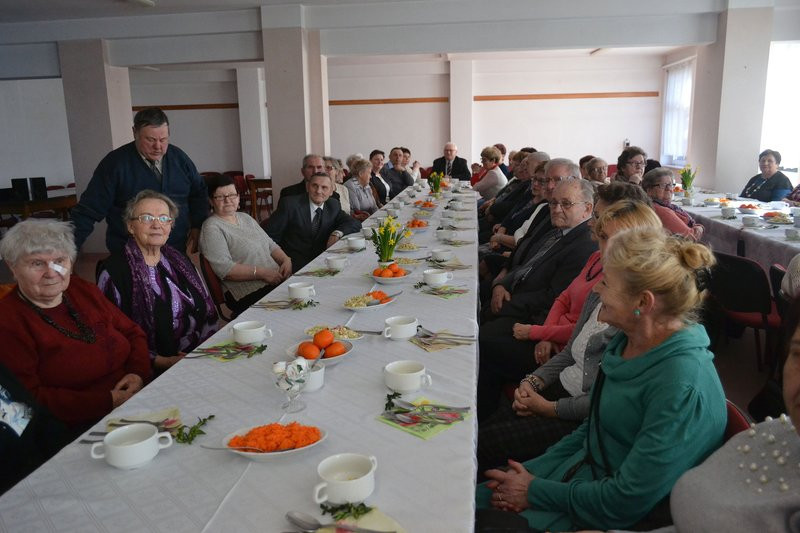 Wielkanocne spotkanie emerytów w Krzemieniewie (zdjęcia)