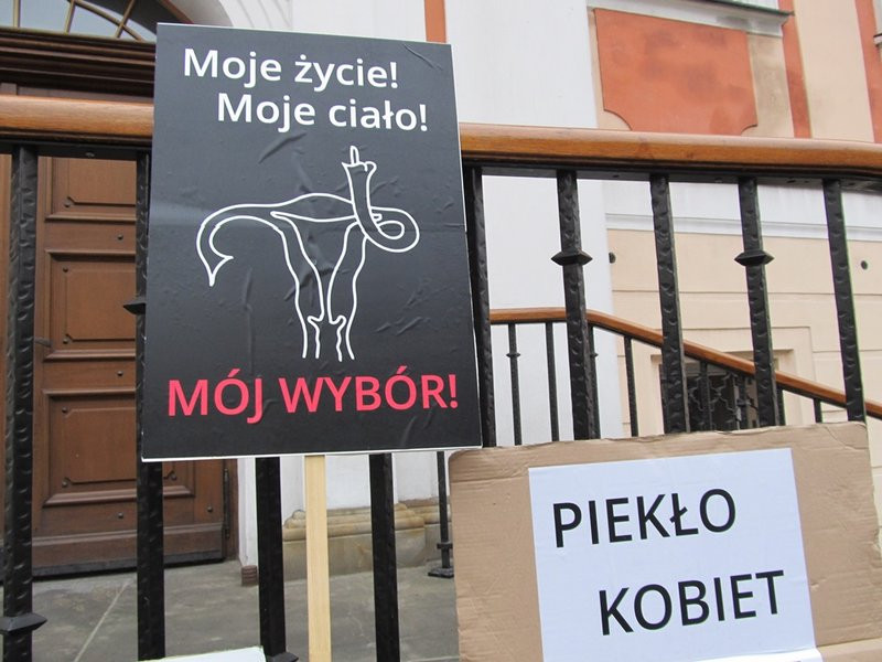 Rząd nie ciąża, usunąć można (zdjęcia)