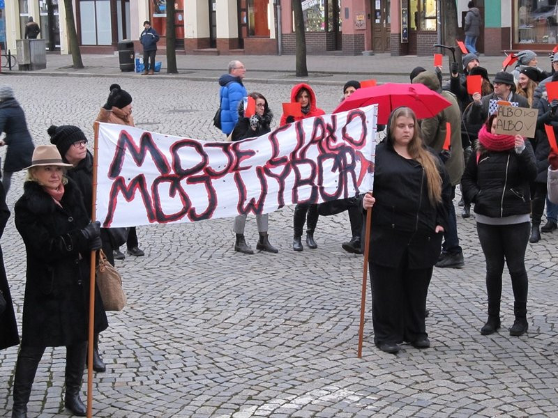 Rząd nie ciąża, usunąć można (zdjęcia)
