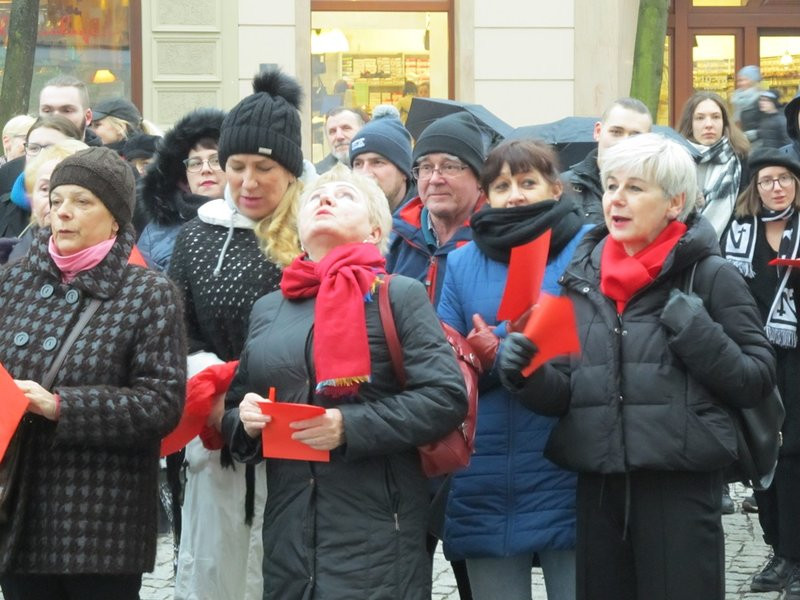 Rząd nie ciąża, usunąć można (zdjęcia)