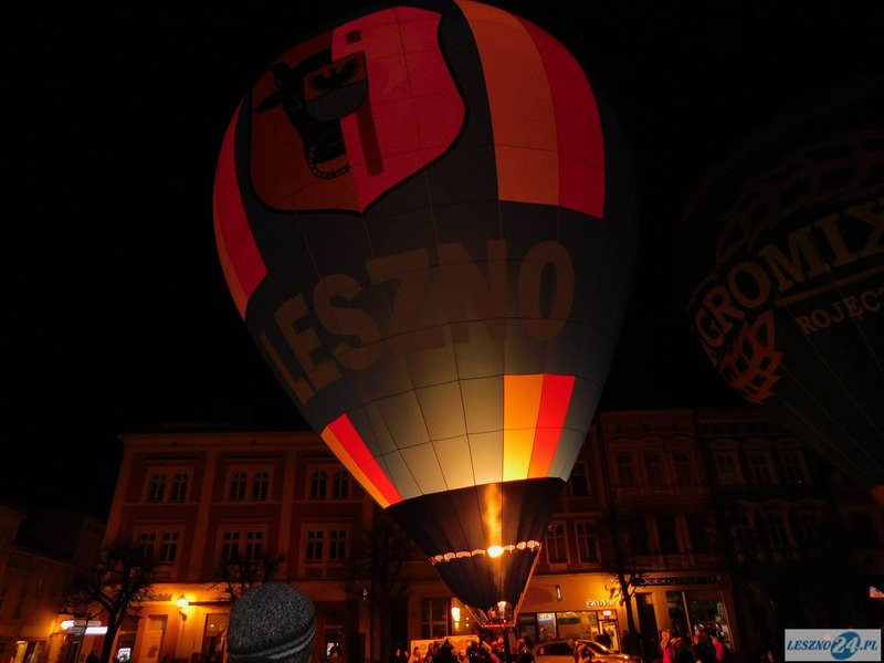 Balony wokół ratusza (kilka zdjęć)