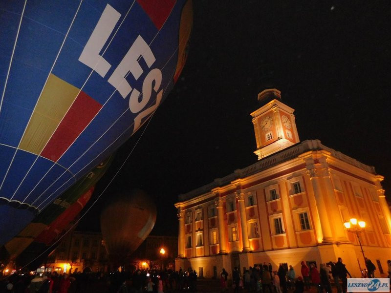 Balony wokół ratusza (kilka zdjęć)