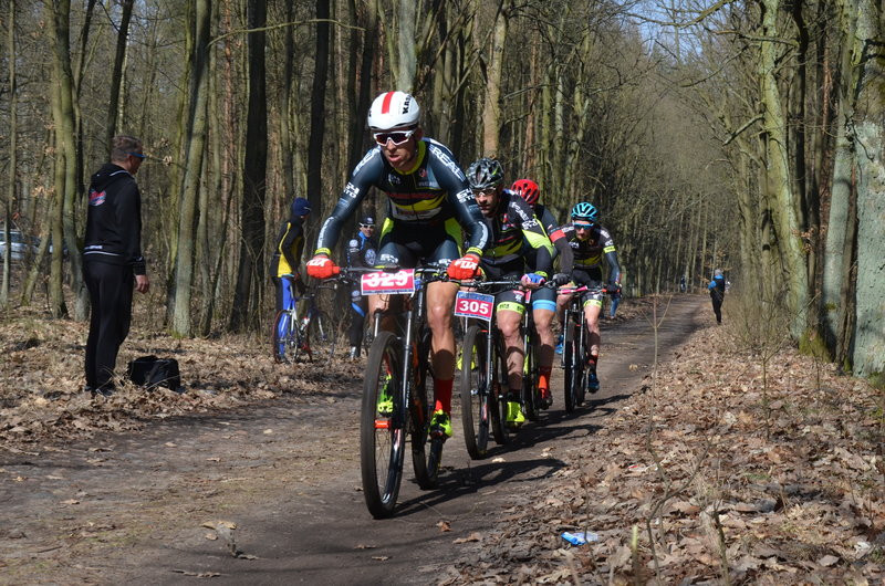 Rywalizacja na leśnych pętlach (zdjęcia)