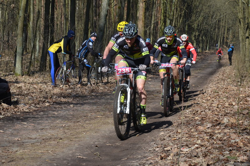 Rywalizacja na leśnych pętlach (zdjęcia)