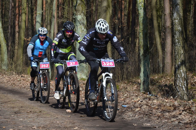 Rywalizacja na leśnych pętlach (zdjęcia)