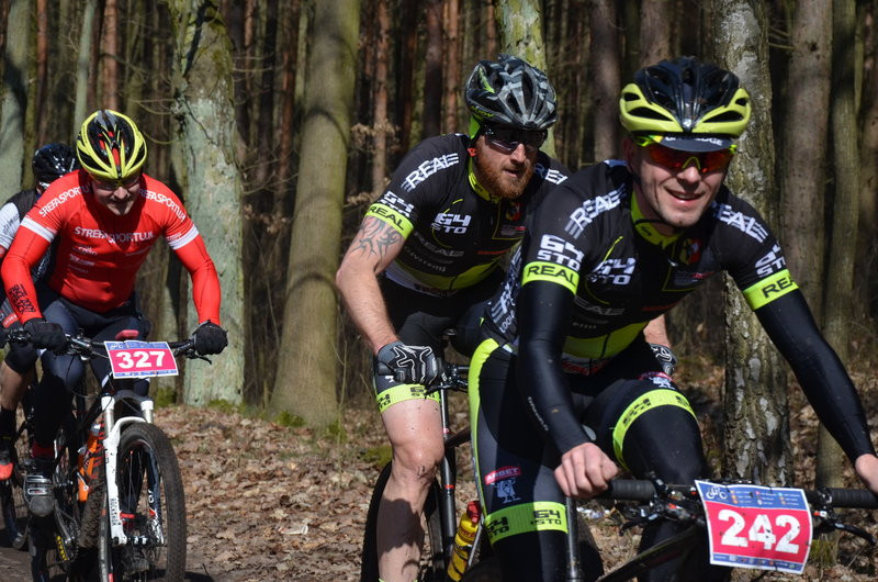 Rywalizacja na leśnych pętlach (zdjęcia)