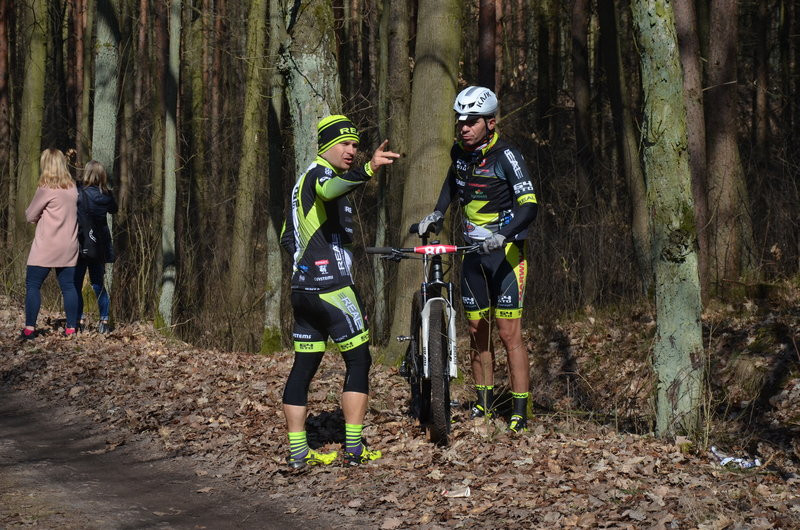 Rywalizacja na leśnych pętlach (zdjęcia)