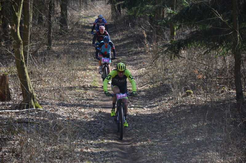 Rywalizacja na leśnych pętlach (zdjęcia)
