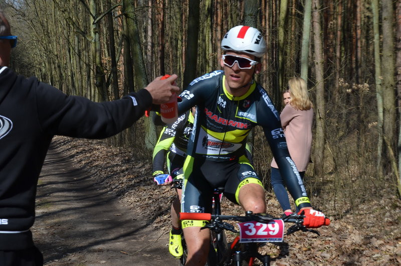 Rywalizacja na leśnych pętlach (zdjęcia)