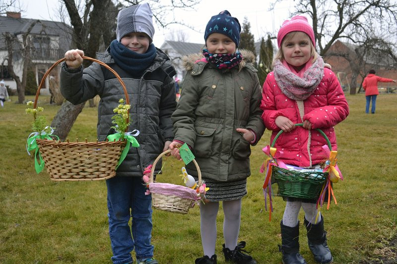Zajączek odwiedził Drobnin (zdjęcia)