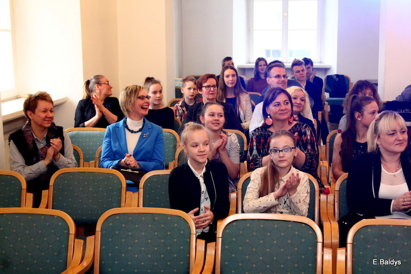 Stypendyści w ratuszu (zdjęcia)