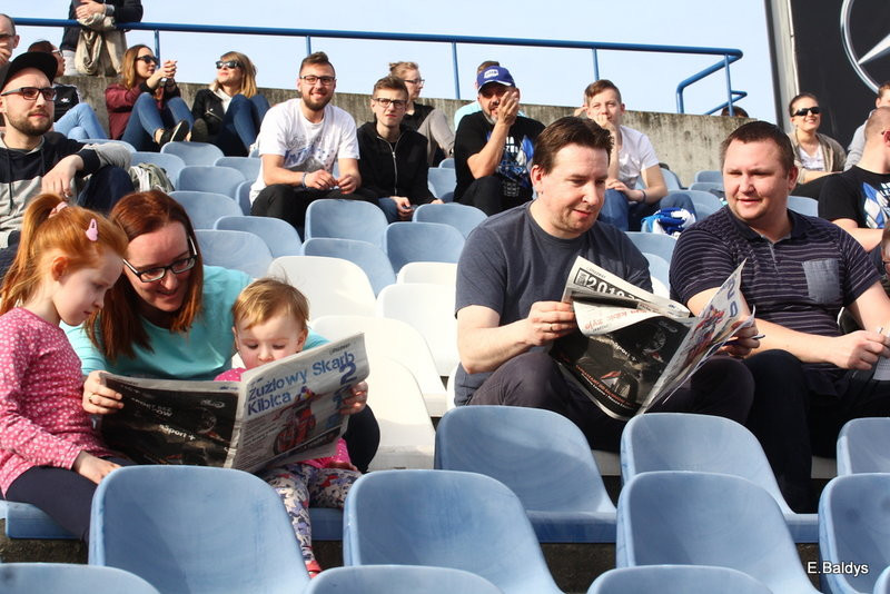 Jednostronne widowisko (zdjęcia)