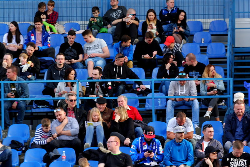 Jednostronne widowisko (zdjęcia)