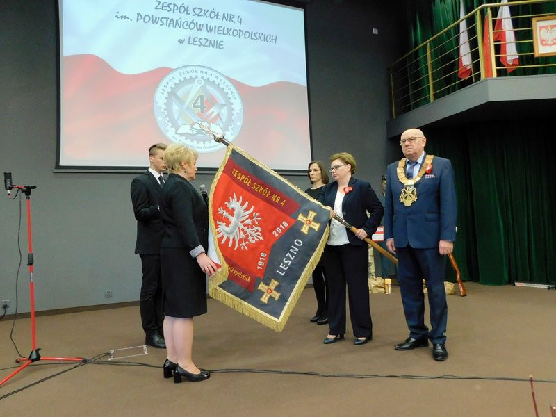 Patron i sztandar zobowiązują (zdjęcia)