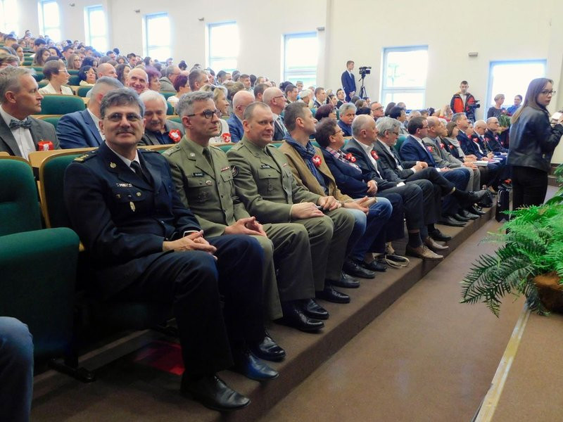 Patron i sztandar zobowiązują (zdjęcia)