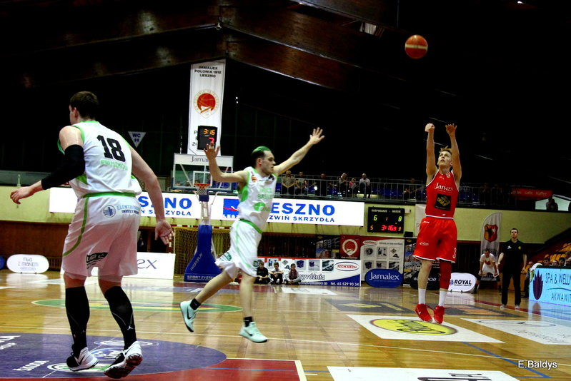 Znicz wyrównał straty (zdjęcia)