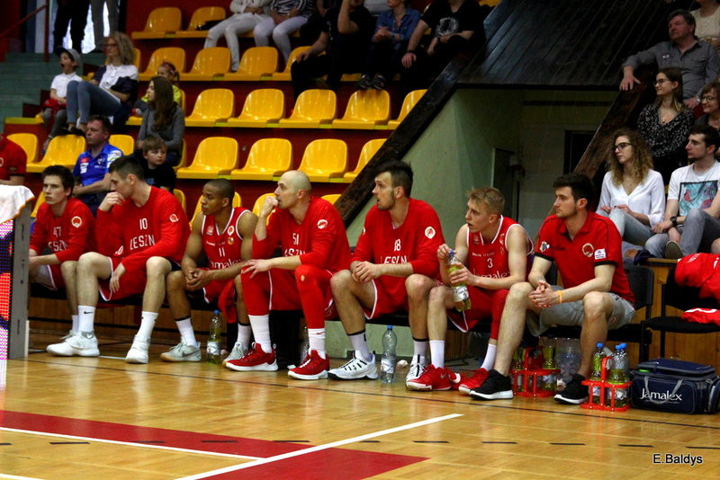 Znicz wyrównał straty (zdjęcia)