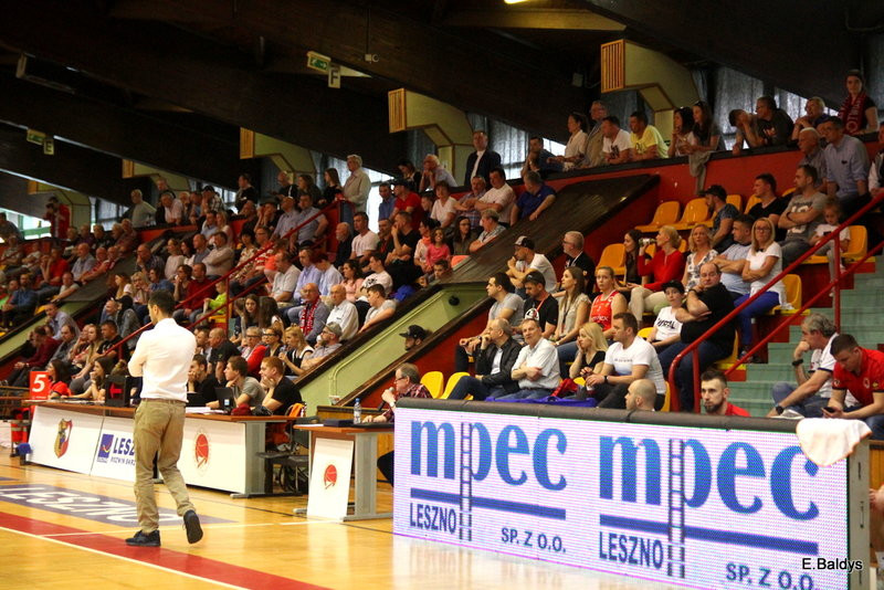 Znicz wyrównał straty (zdjęcia)