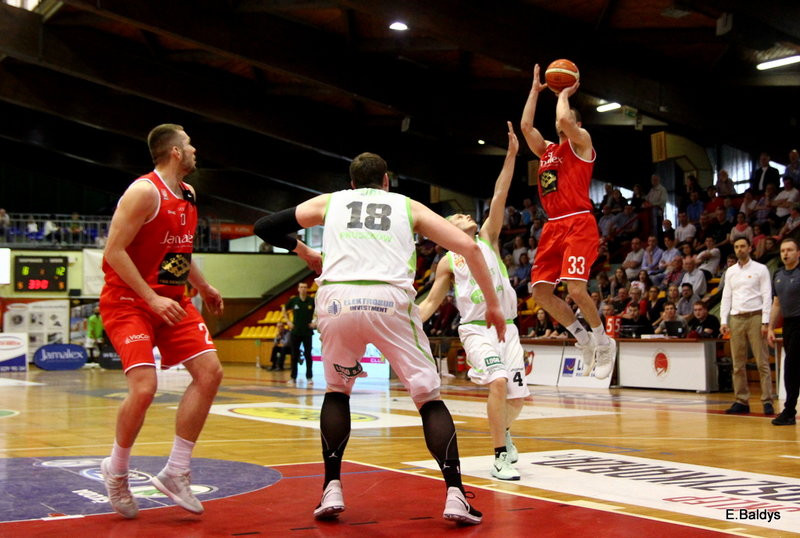 Znicz wyrównał straty (zdjęcia)