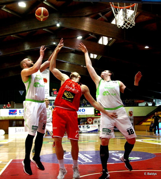 Znicz wyrównał straty (zdjęcia)