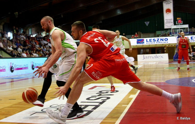 Znicz wyrównał straty (zdjęcia)