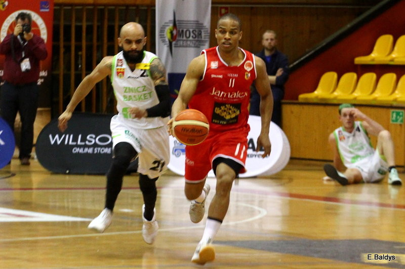 Znicz wyrównał straty (zdjęcia)