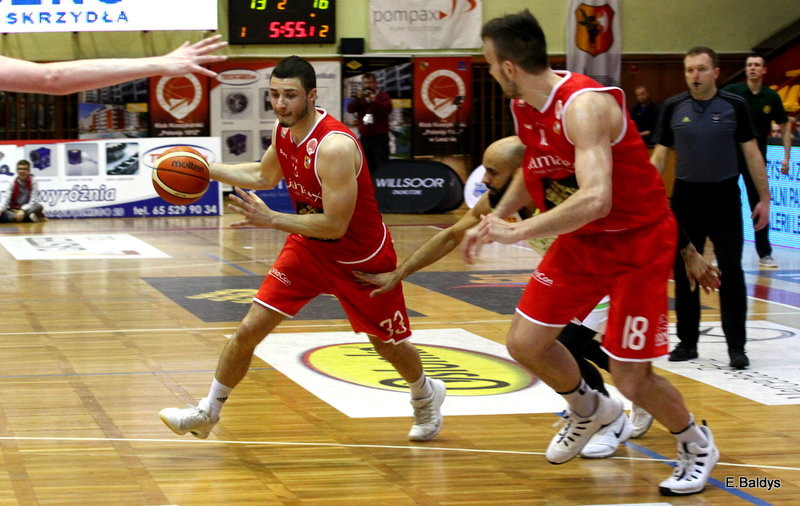 Znicz wyrównał straty (zdjęcia)