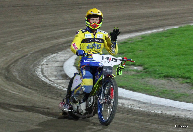 Stal była twarda (zdjęcia)