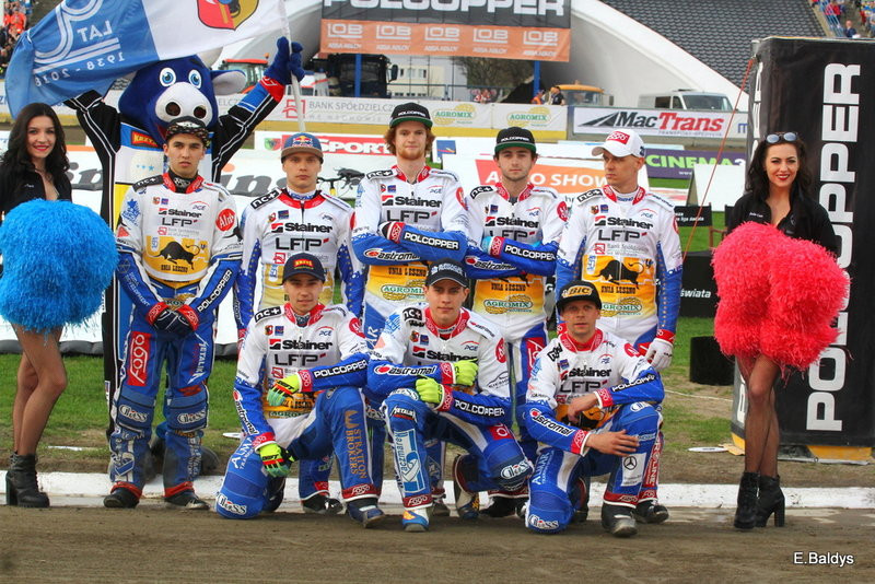 Stal była twarda (zdjęcia)