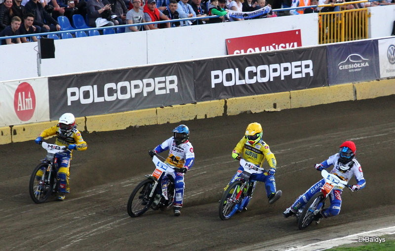 Stal była twarda (zdjęcia)