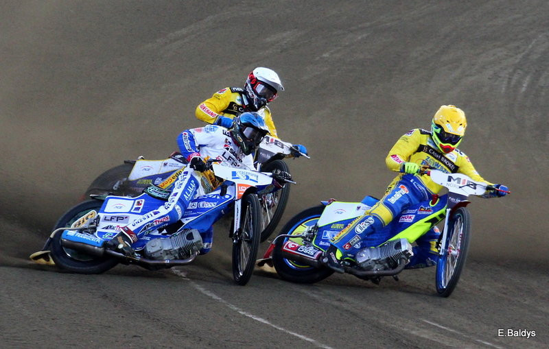 Stal była twarda (zdjęcia)