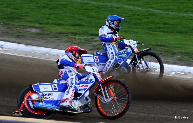 Stal była twarda (zdjęcia)