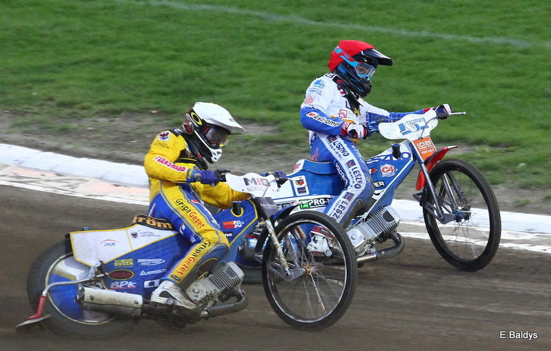 Stal była twarda (zdjęcia)