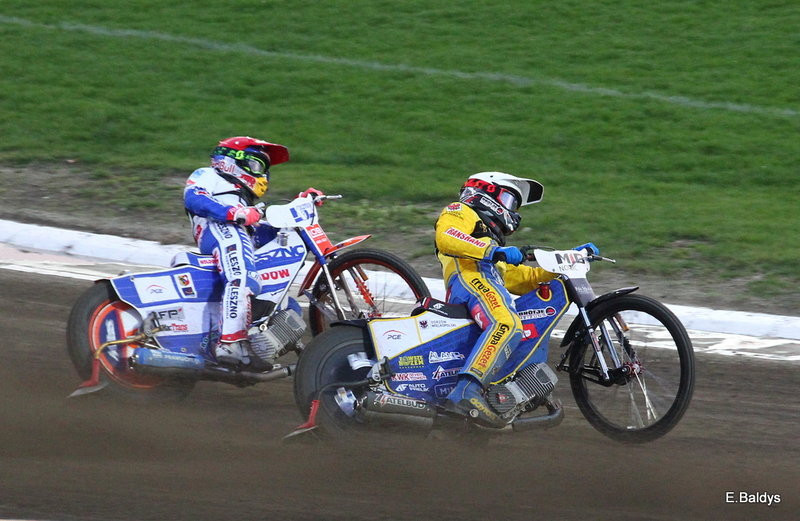 Stal była twarda (zdjęcia)