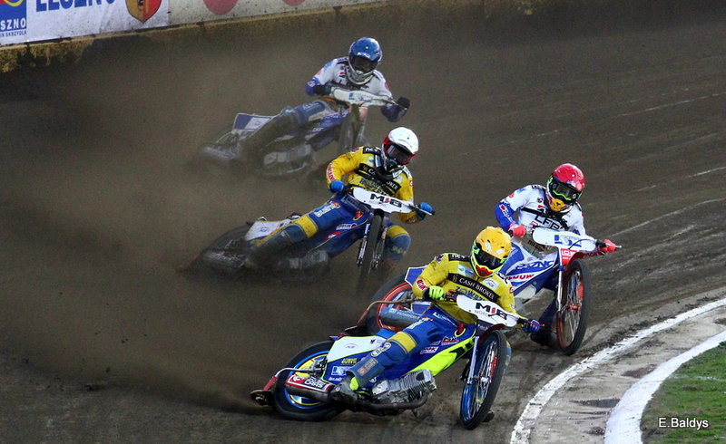 Stal była twarda (zdjęcia)